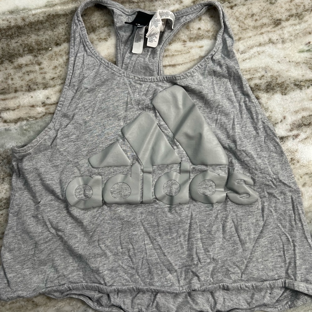 Adidas Women’s Tank Shirts Size Medium